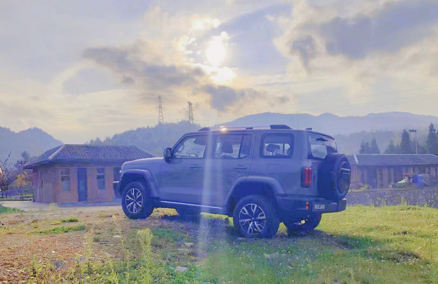 4.5万公里就去换胎?汽车编辑实测:这不是智商税