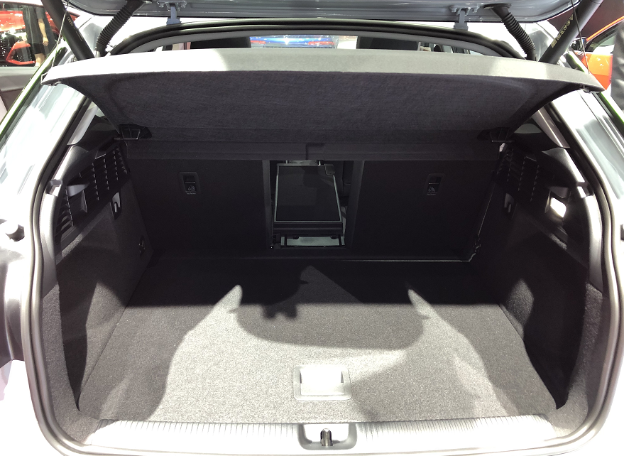 成都车展丨自定义你的专属豪华,全新奥迪Q2L个性上市