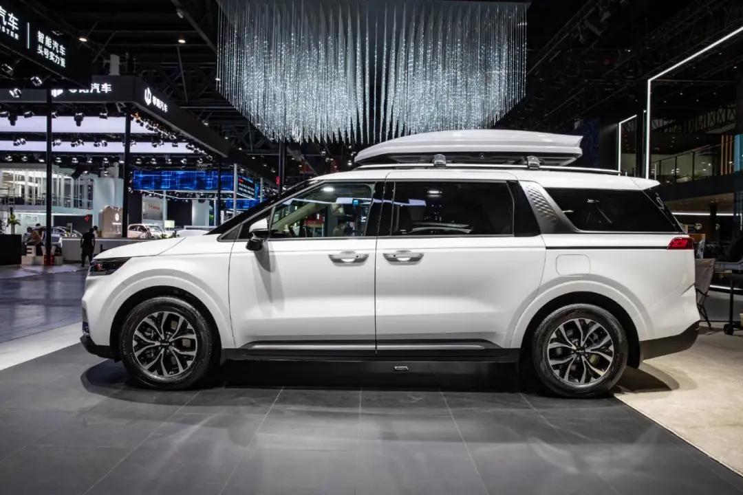 回应定价争议，第四代起亚嘉华到底值不值30万？