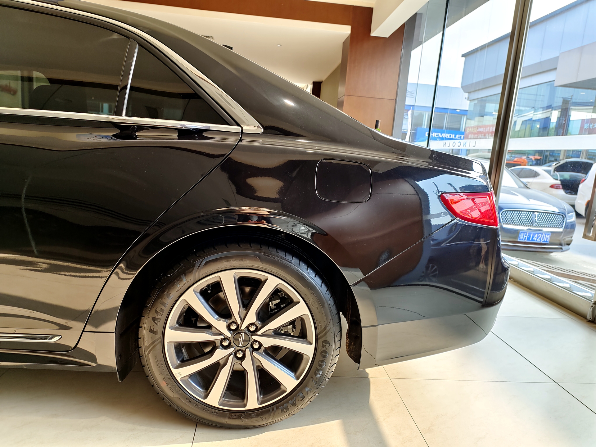 經(jīng)典美系豪華轎車 實(shí)拍林肯大陸尊享版 且買且珍惜