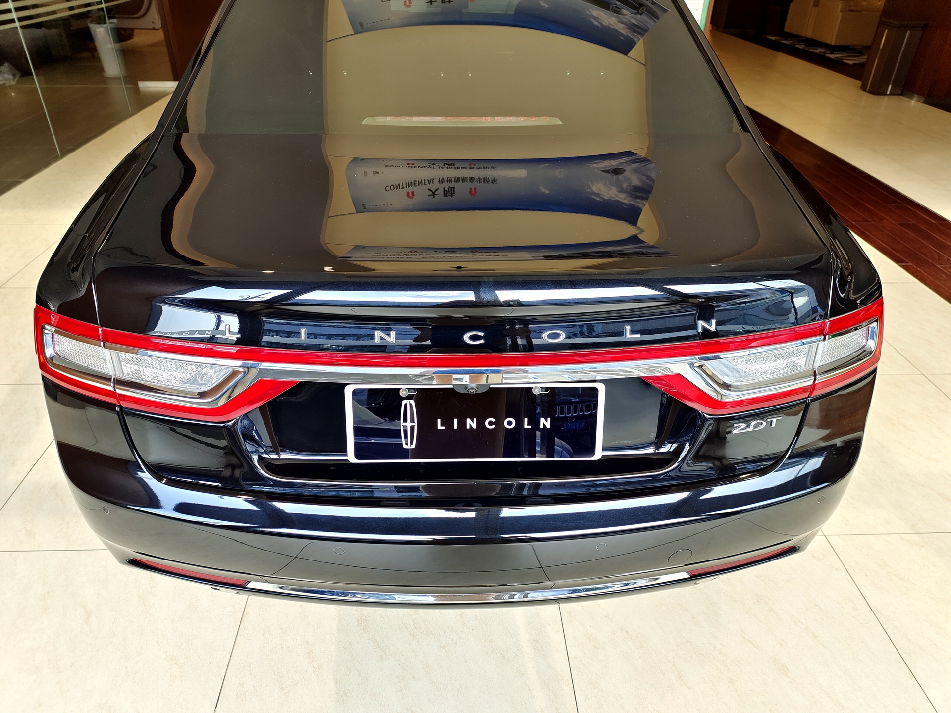 經(jīng)典美系豪華轎車 實(shí)拍林肯大陸尊享版 且買且珍惜