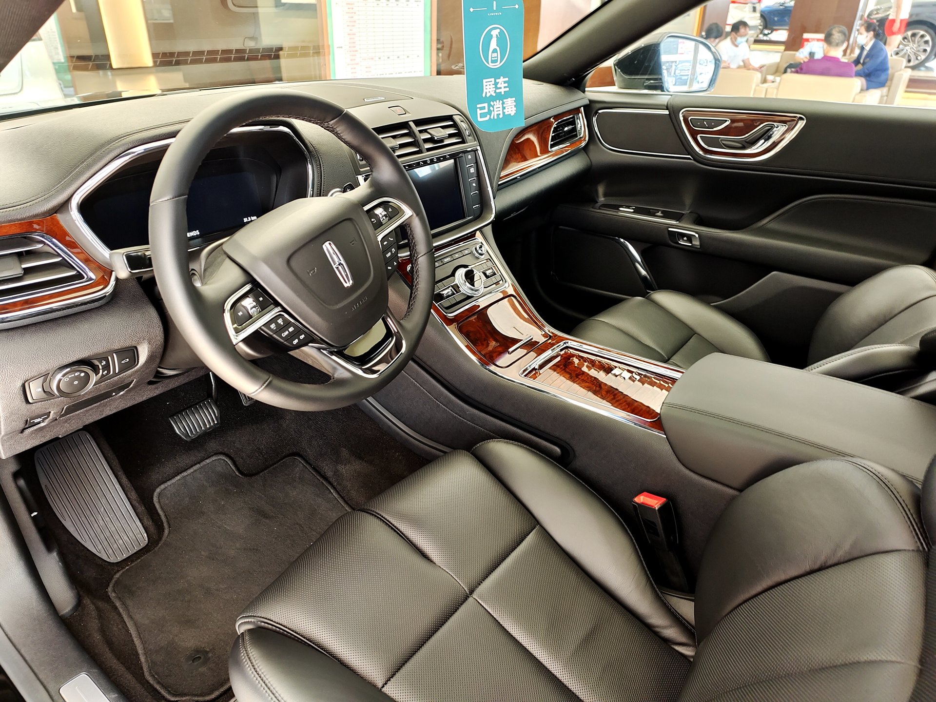 經(jīng)典美系豪華轎車 實(shí)拍林肯大陸尊享版 且買且珍惜