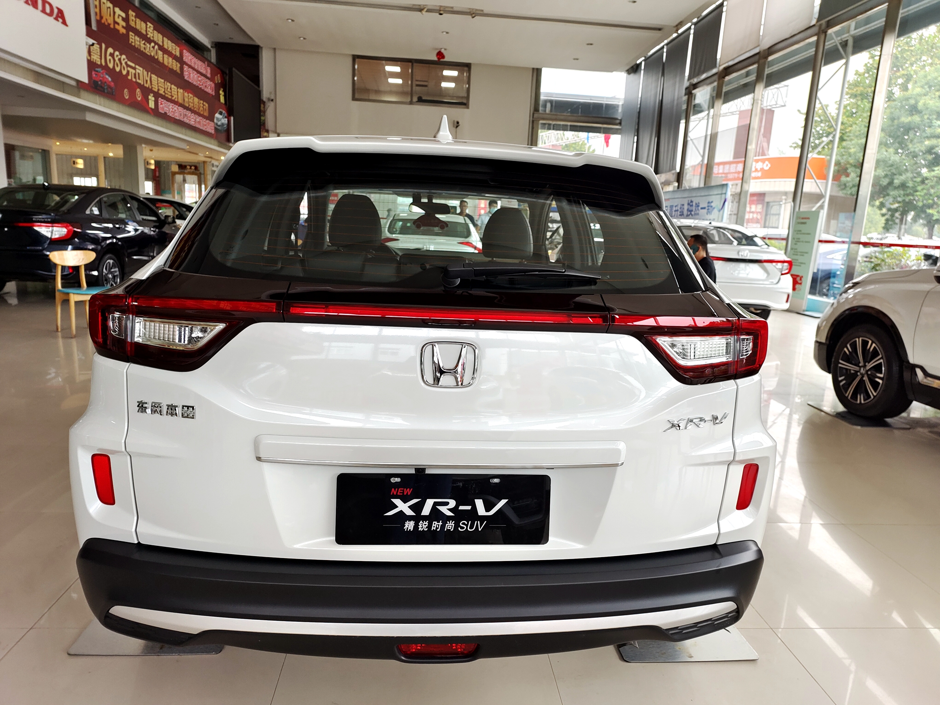 省油好开 外形时尚 本田xr-v到店实拍