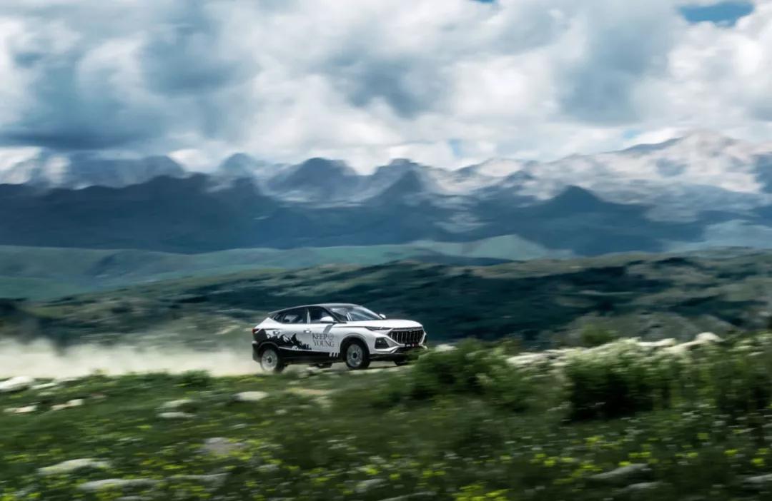 提供原厂双拼色，这台10万元级的“X5”不简单