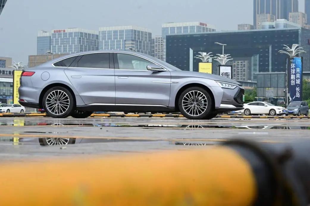 颜值高、动力强、开着爽，关键还不贵！汉DM：这很难吗？