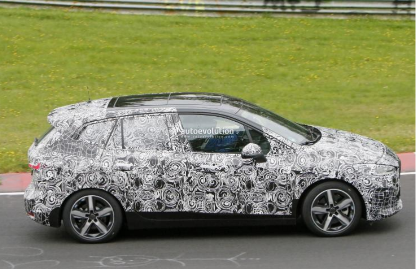 EMIRA车型今日开启预定；威马推出百公里加速1.8s新车