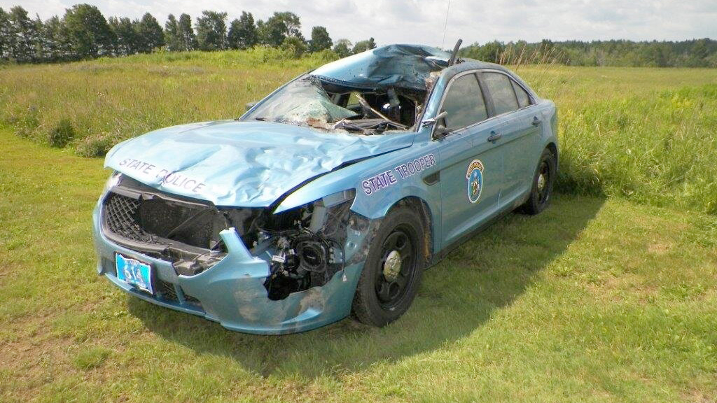 “谢大脚”车祸身亡，全景天窗真不安全？