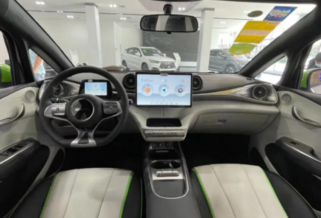 全新本田CR-V谍照曝光；全新奔驰C级或成都车展上市