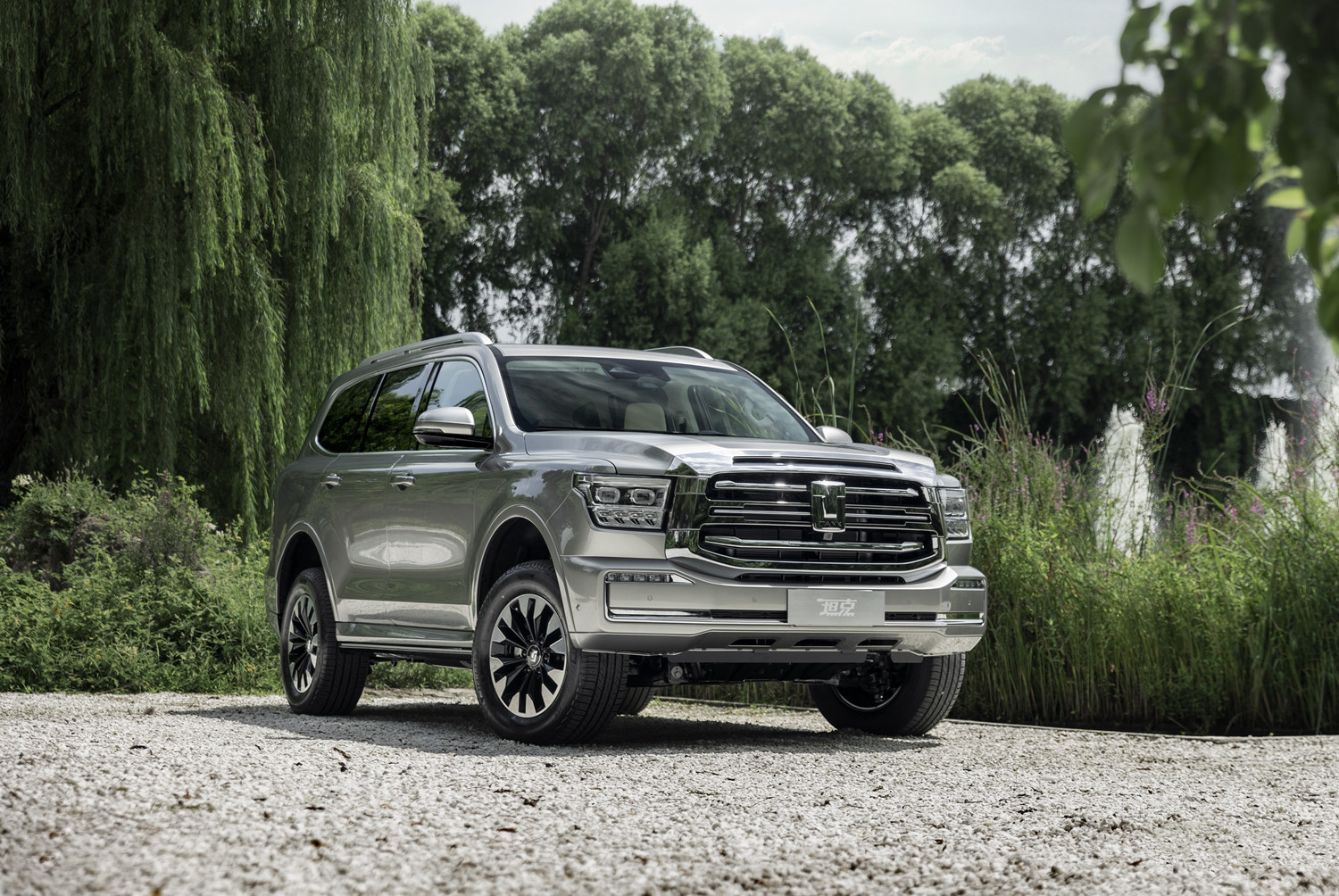 长城最霸气SUV，坦克600官图发布，气势不输丰田陆巡，搭3.0T动力