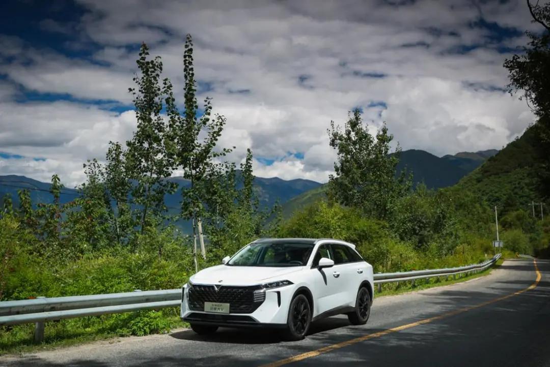 这台年轻SUV搭载1.5T发动机，为何参数比2.0T还要强？