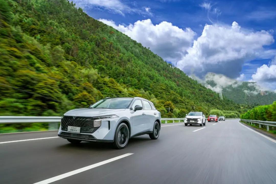 这台年轻SUV搭载1.5T发动机，为何参数比2.0T还要强？