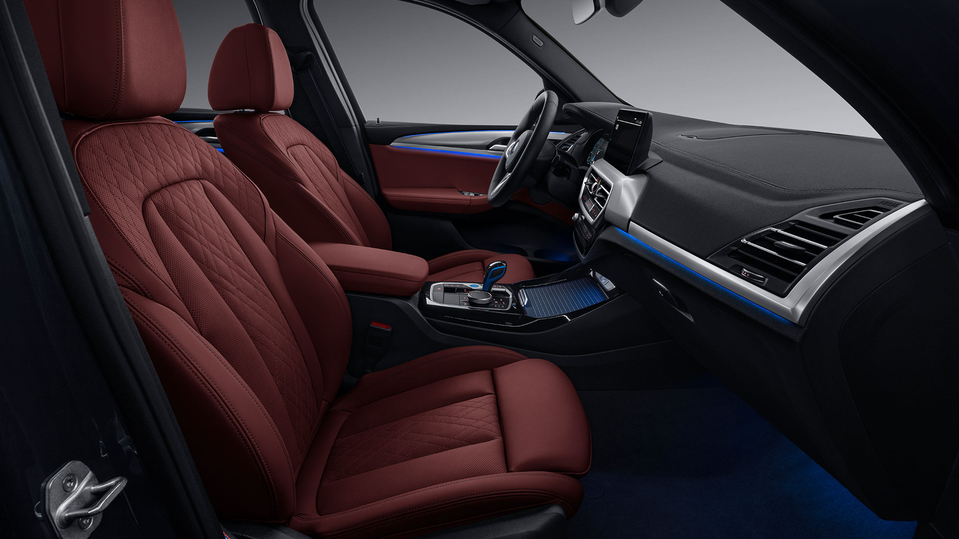 99万起 新款宝马ix3上市 外形/内饰均升级