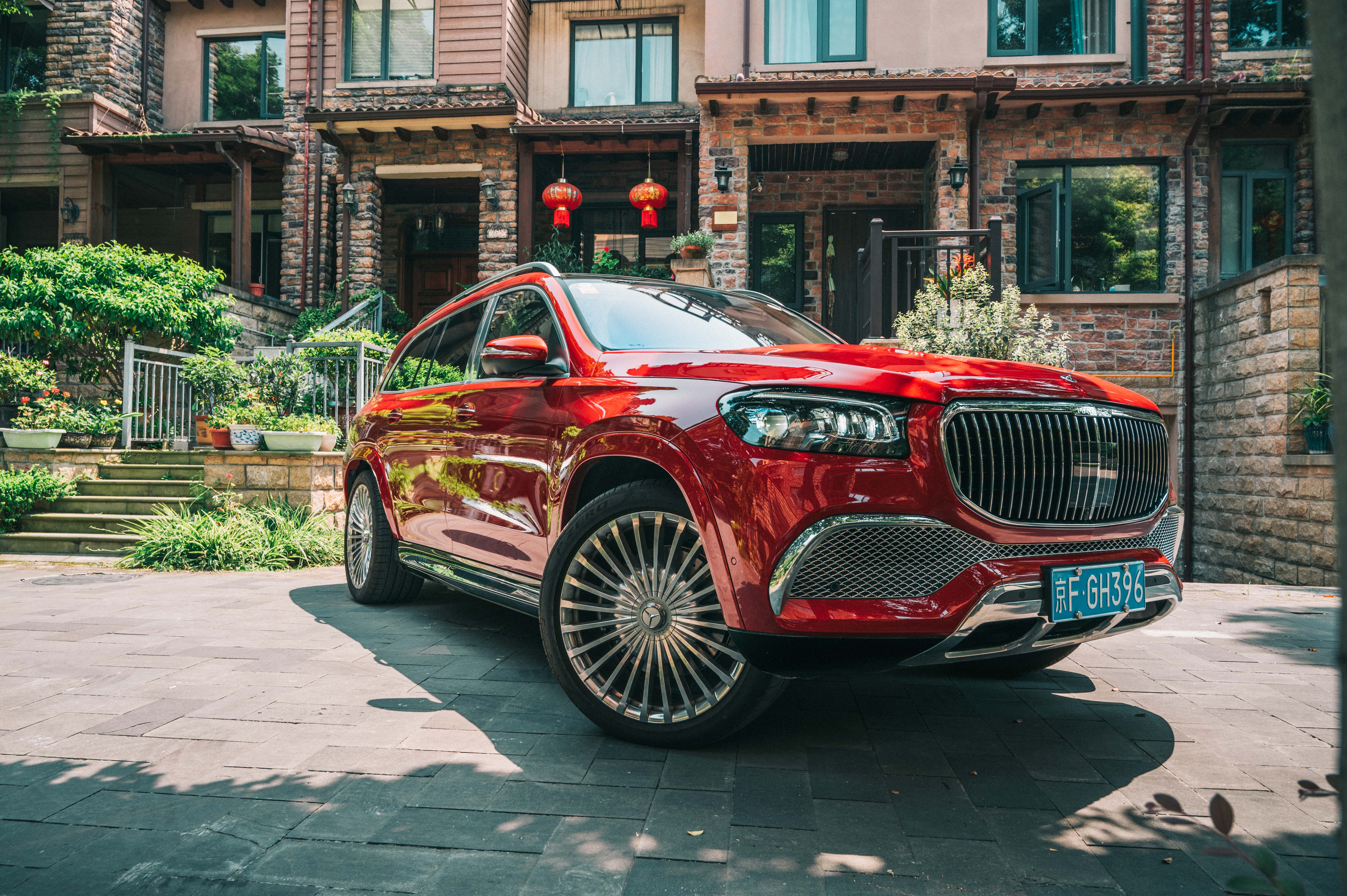 拥有迈巴赫 是种什么体验？