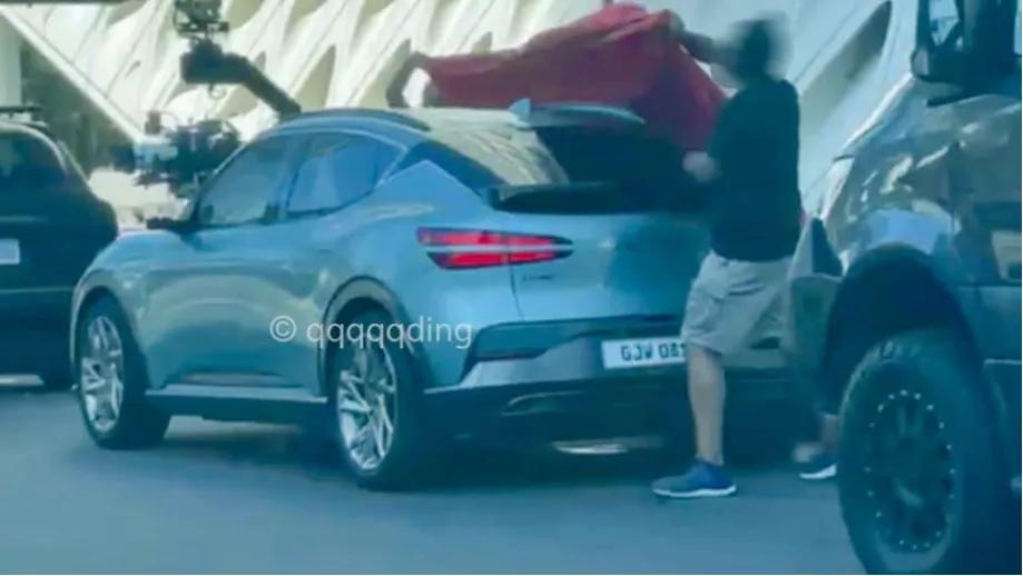 国产宝马X5长轴版谍照曝光；哪吒回应吴亦凡代言事件