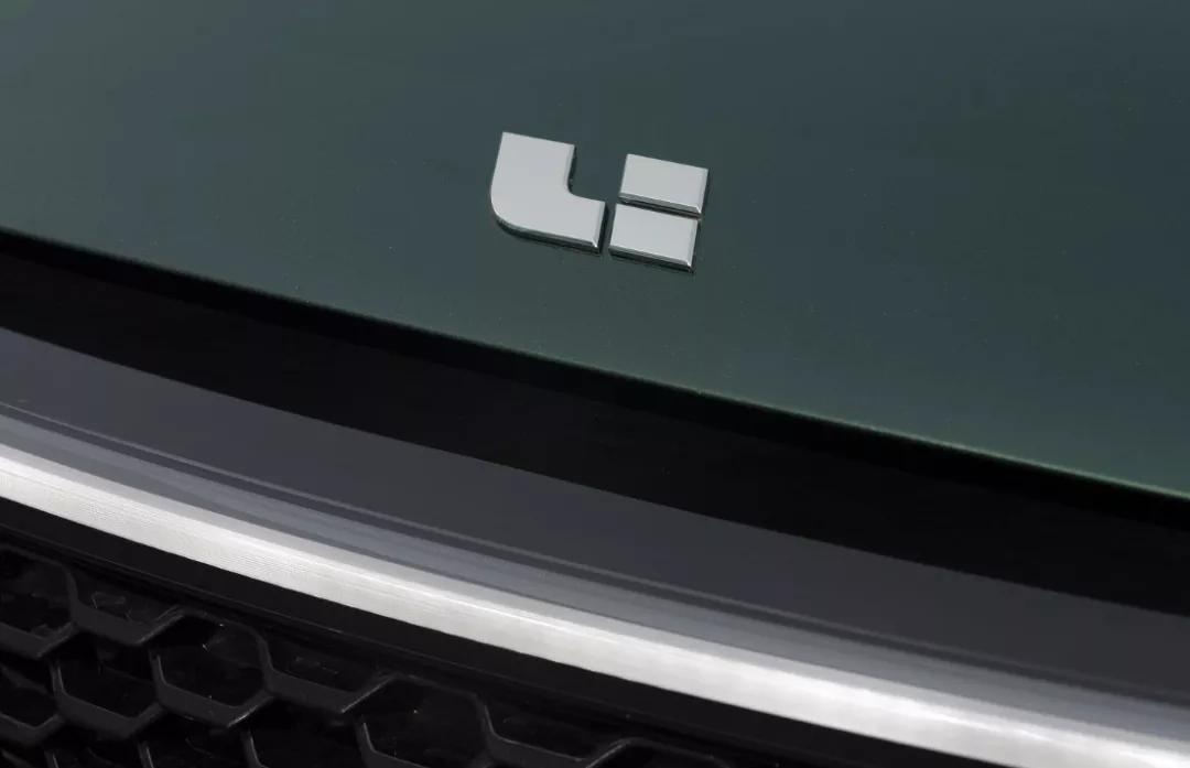 北京現代全新MPV官圖發布；蔚來ET7諜照曝光