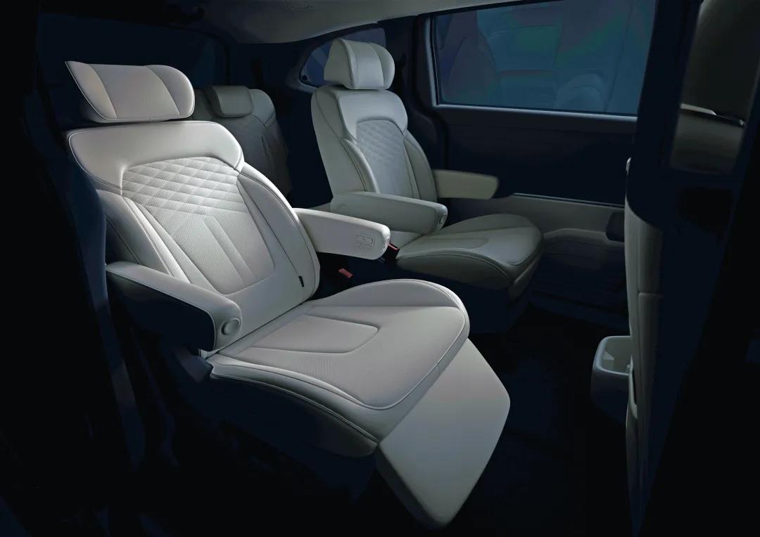 售价20万、空间比奥德赛更大，这款韩系MPV实力强大