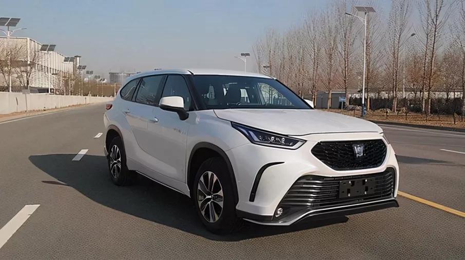 丰田皇冠陆放即将下线，蔚来李斌称赞宝骏KiWi