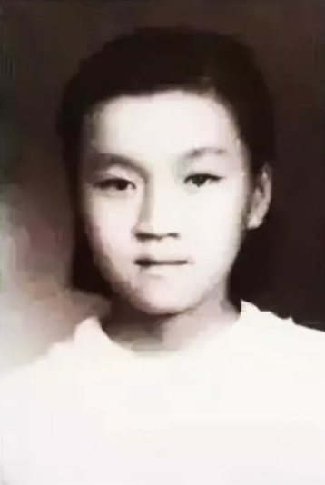 女儿自杀、丈夫锒铛入狱 没有文凭的马静芬却让