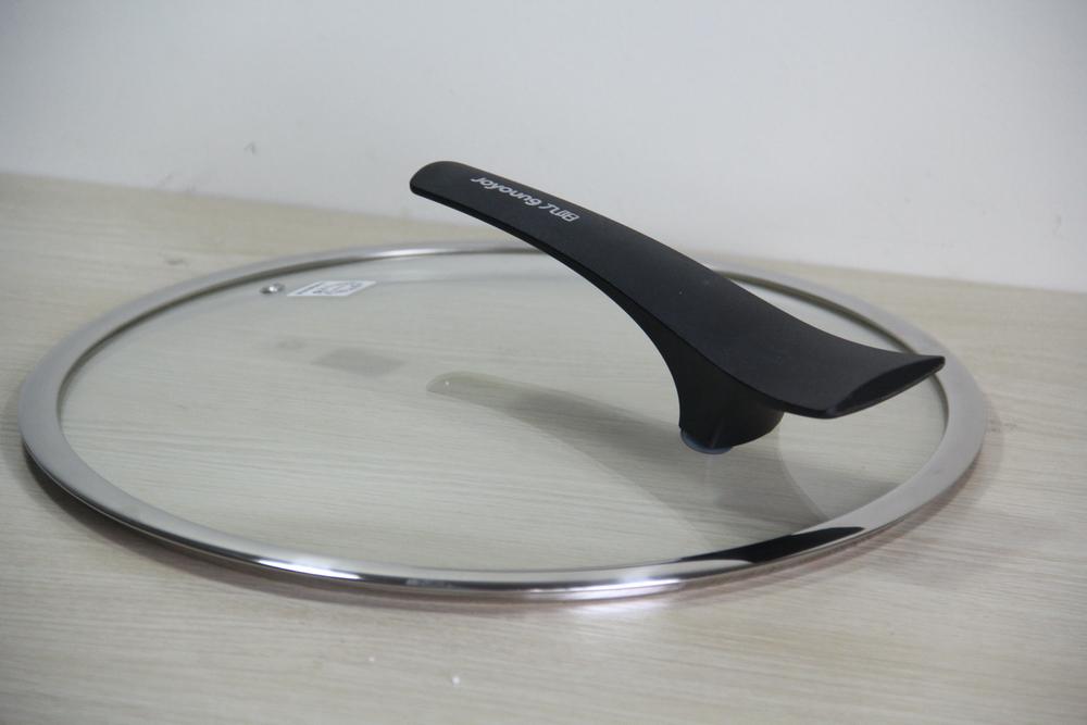 九阳晶钻耐磨不粘锅：一款敢随锅送钢铲的明火锅