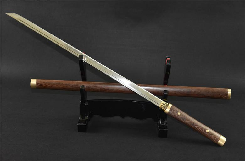 古代西北民族喜欢弯刀而中原惯用直刀可不仅仅是因为审美不同