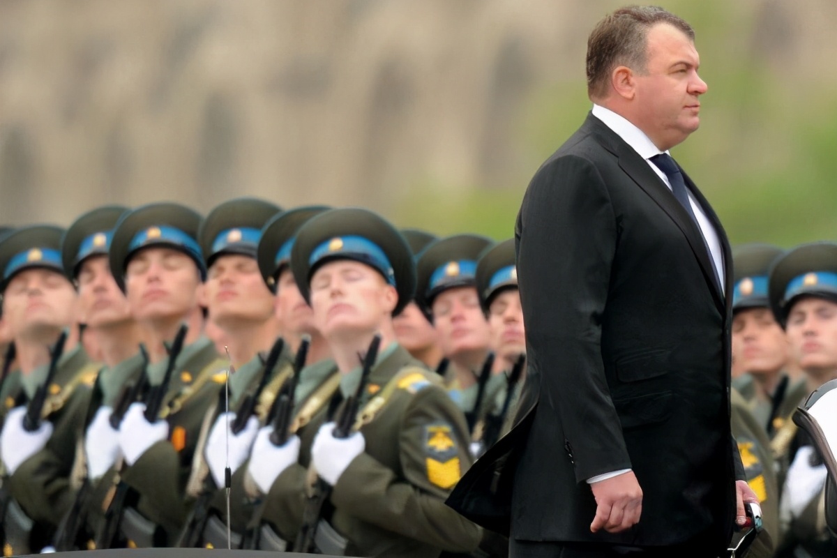 绍伊古：俄罗斯历史上在位最长防长，任职8年为