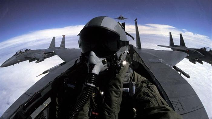 近400名韩国飞行员投奔中国，曾不想回国，希望得到中国绿卡