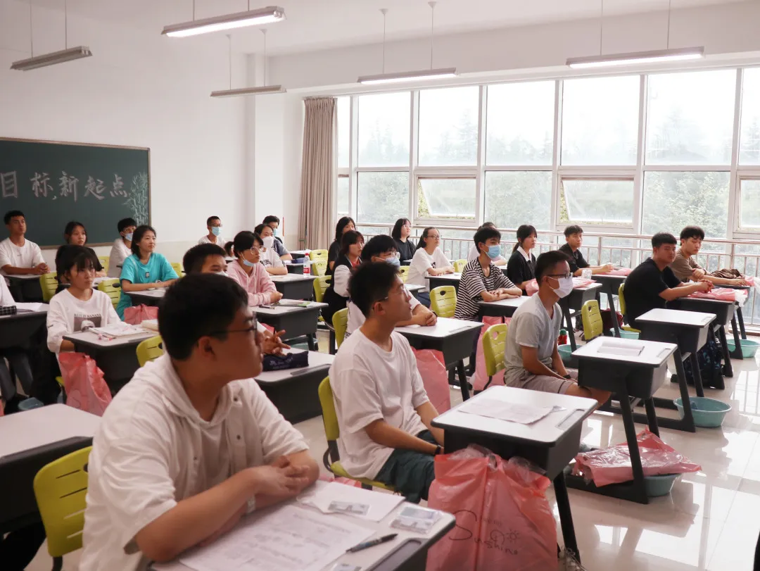 成长新起点 追梦少年人 | 潍坊恒德实验学校2021级高一新生报到侧记