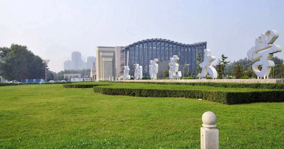 大学城里的大商机