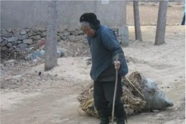 成都恶徒李文忠案纪实：侵犯女儿8年，殴打父母，2000年入狱