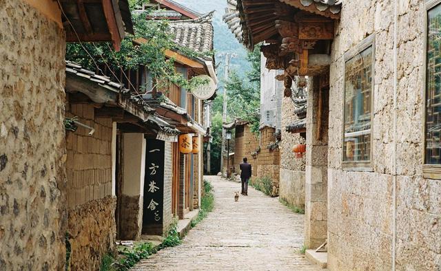 中国最“心酸”的高铁站，建成4年无一高铁路过