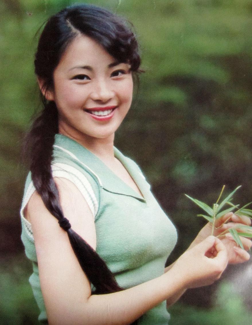 让女儿管自己叫哥哥，说利智是虎妈，李连杰的人生后半场