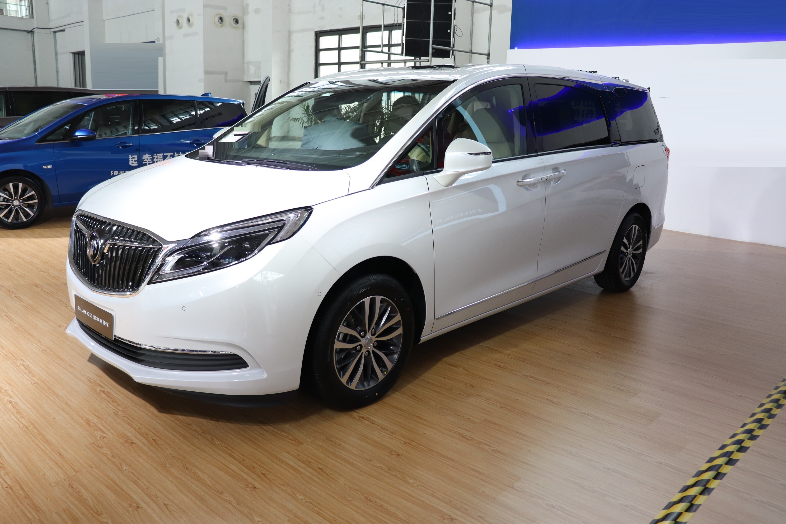 【图】相比更像埃尔法的别克gl8雅典娜,为什么更建议考虑低配gl8?_上