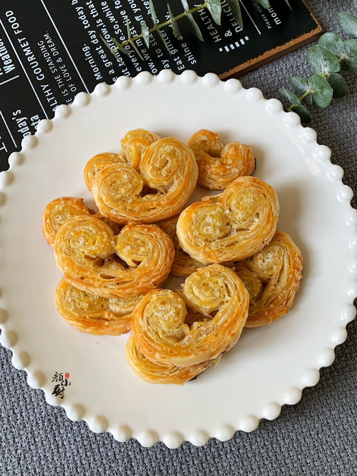 自從學會了做這個，我家沒少吃，撒上白糖一烤，又酥又甜，好吃