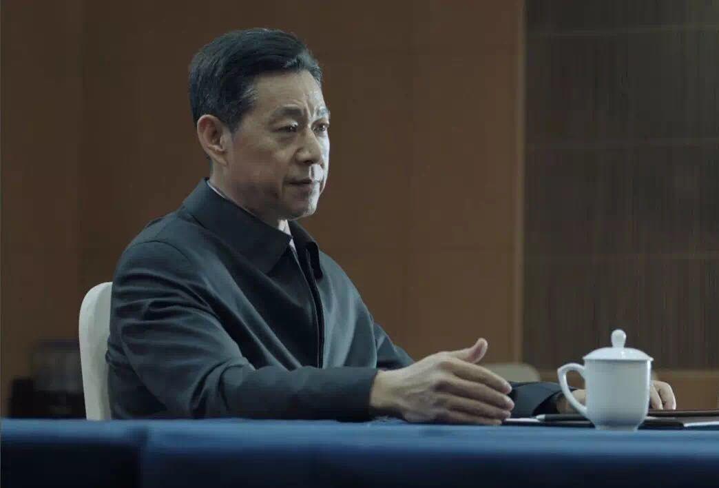 祁同伟自杀，赵立春落网，为何他却能逍遥法外？原因简单却真实