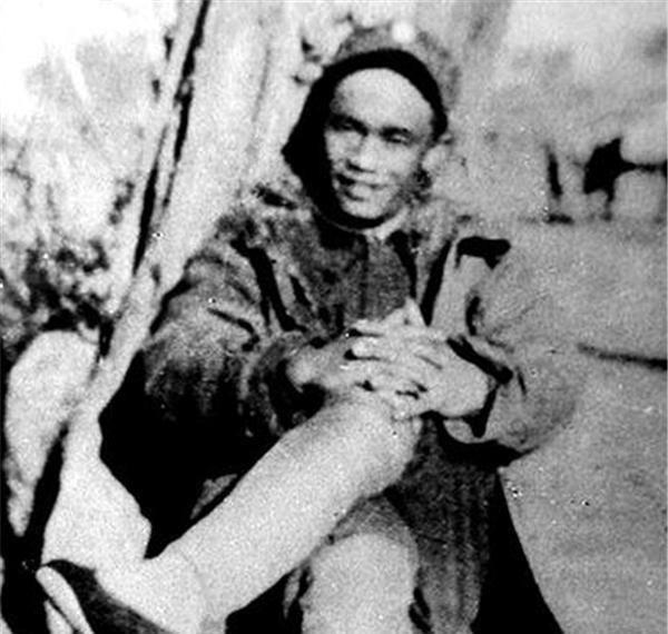 钟伟：不满少将军衔，三次抗命林彪名震四野，