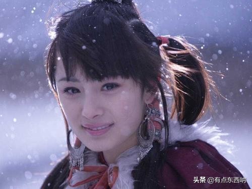 杨幂逆天成长史，33年来颜值变化，网友：越长越年轻