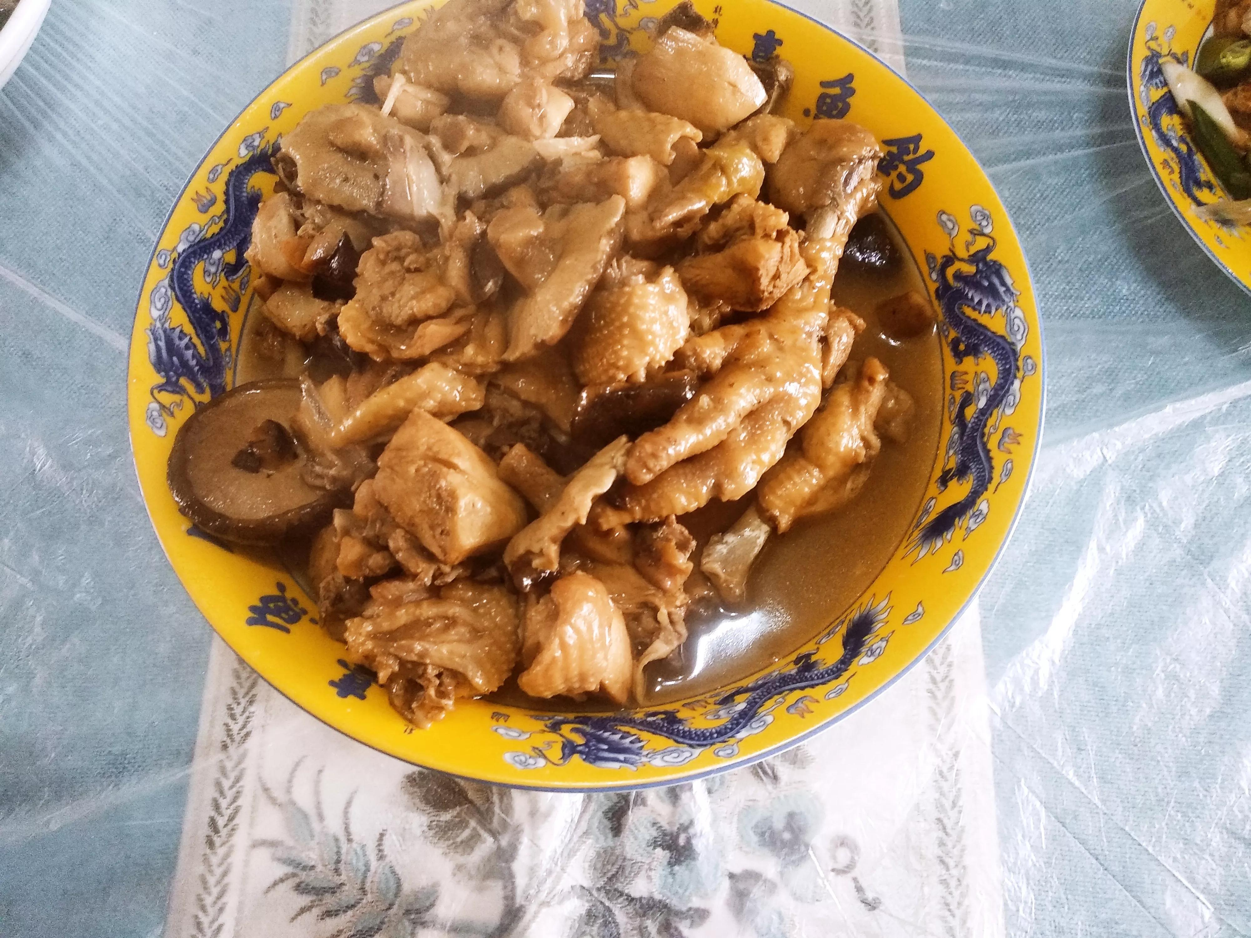 周末哥嫂来做客,不到300做了8道菜,嫂子:比饭店花800还实惠