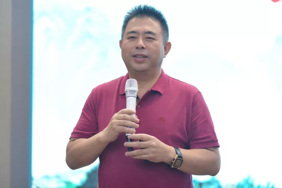 浙江永嘉知名富豪：打造中国最强皮鞋民营企业，身价96亿