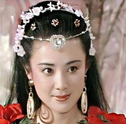 《封神榜》播出30年，86岁达奇心未老，56岁傅艺伟自毁前程