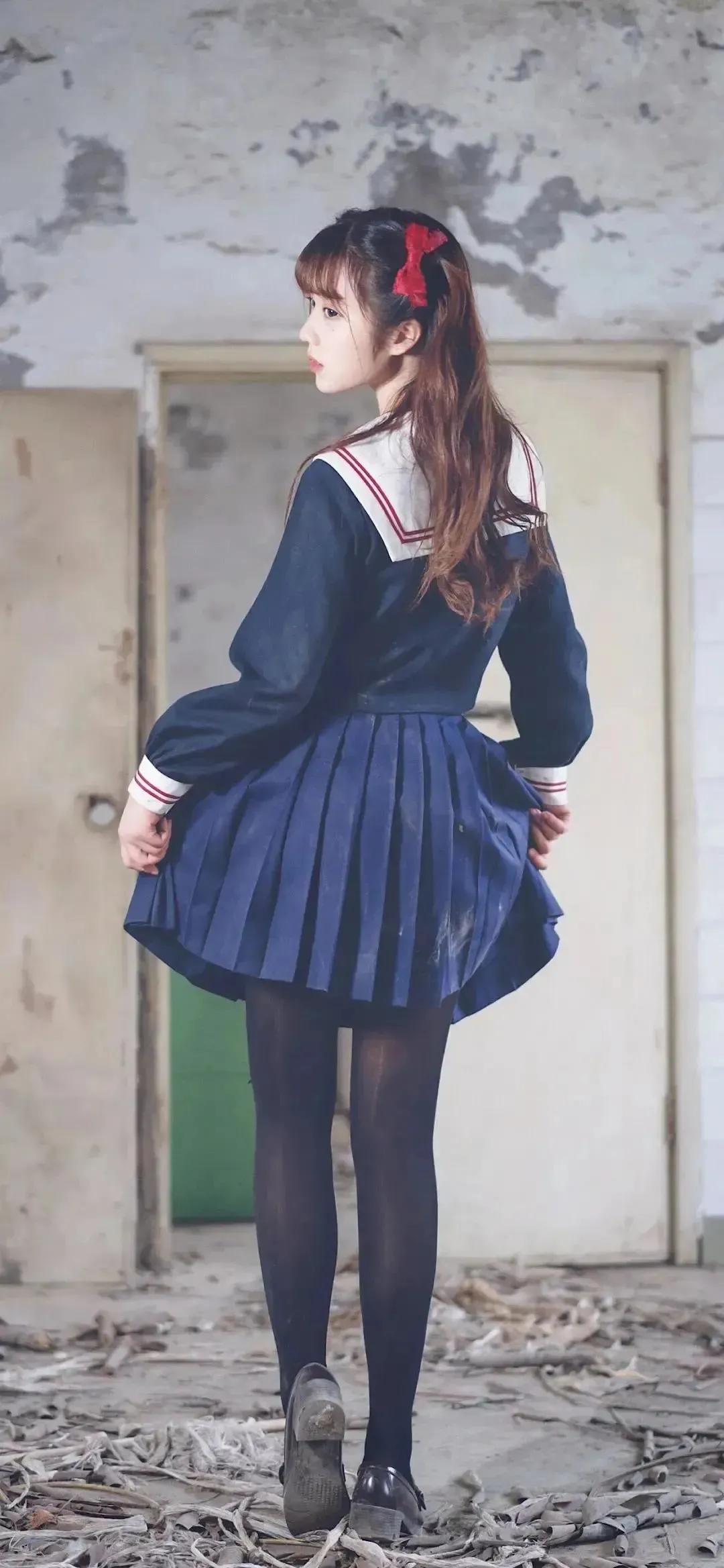 美女壁纸 爱你不是两三天图片