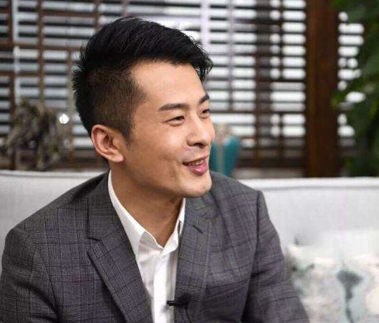 辛巴再次做公益，为钟南山医学基金捐款600万，