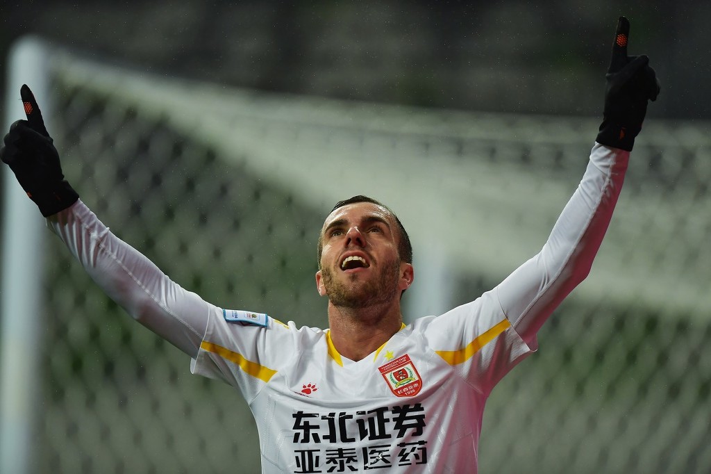 黑马诞生！亚泰4-0轻松KO上港预备队！鲁能和苏宁压力要来了