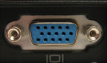 显示器接口怎么选？对比四种主流类型，购机时你可千万不要挑错了