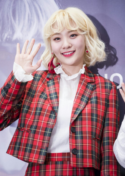 许佳琪神奇的交际圈，妈妈木、脸红的思春期，