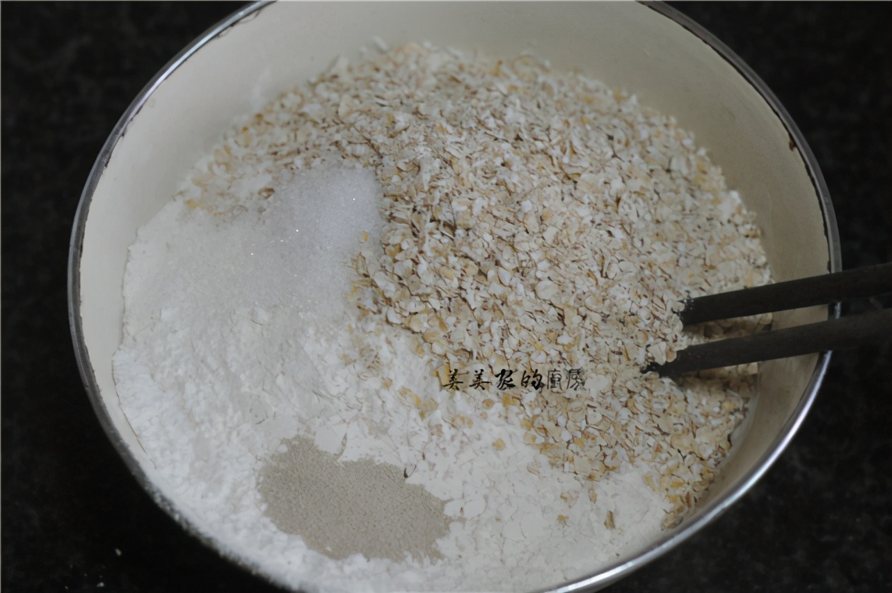 蒸饅頭別再用牛奶啦！ 新做法濃香撲鼻，吃完手留餘香！ 回味悠長