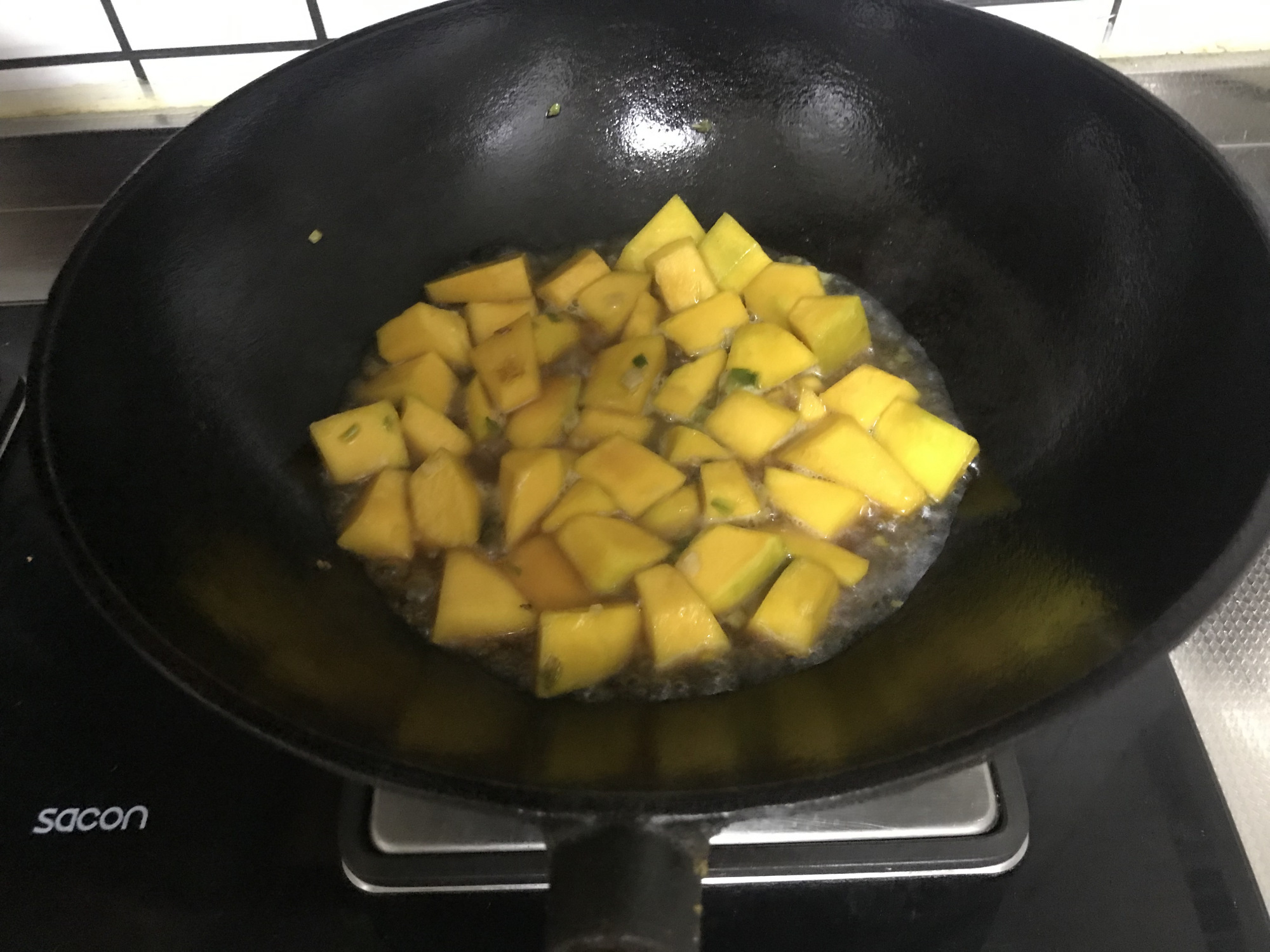 天热要多吃它，维C含量极高且富含锌，营养美味，常吃顺利过夏天