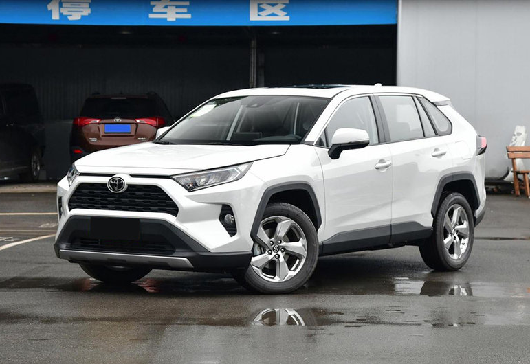 开完本田crv,再驾驶丰田rav4,才知道两者之间的差距如此悬殊