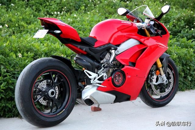 实拍2018杜卡迪V4S Panigale