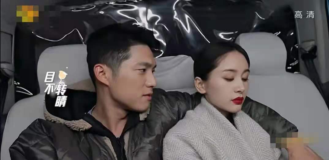 王子文疑带儿子与吴永恩过父亲节？晒与男友亲密合照日期令人瞩目