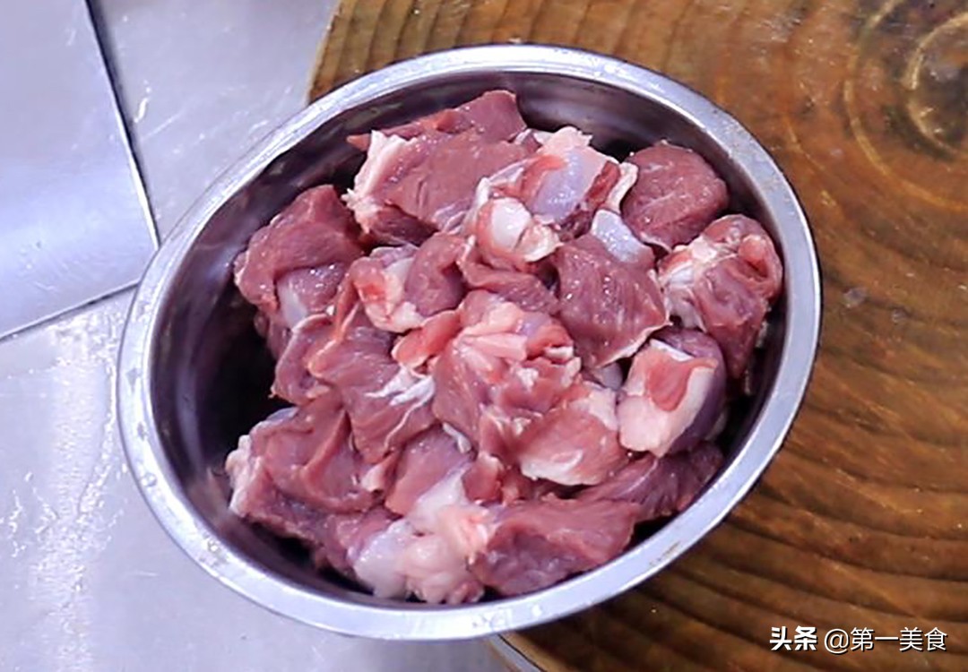 图片[2]-【红焖羊肉】做法步骤图 软嫩入味 汤汁浓郁-起舞食谱网